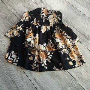SHEIN Floral Strapless Top